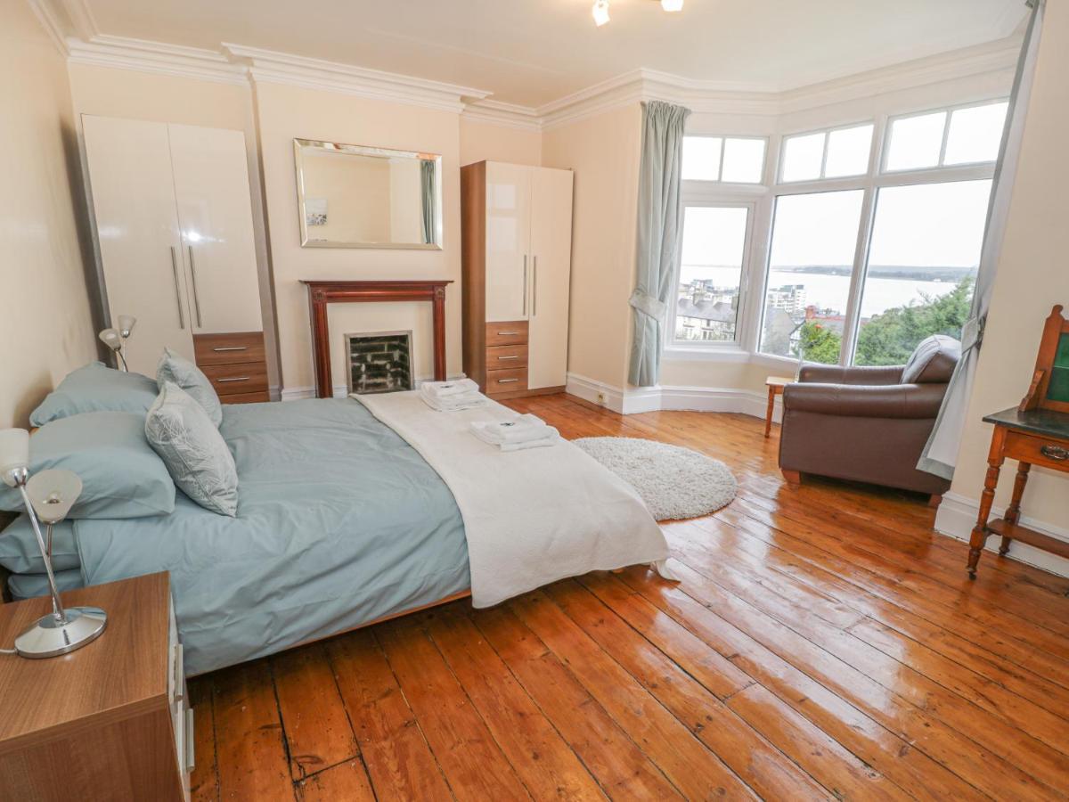 Preswylfa Villa Caernarfon Luaran gambar